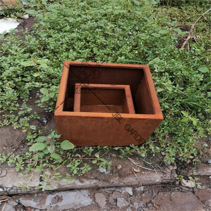 48 Inch Planter