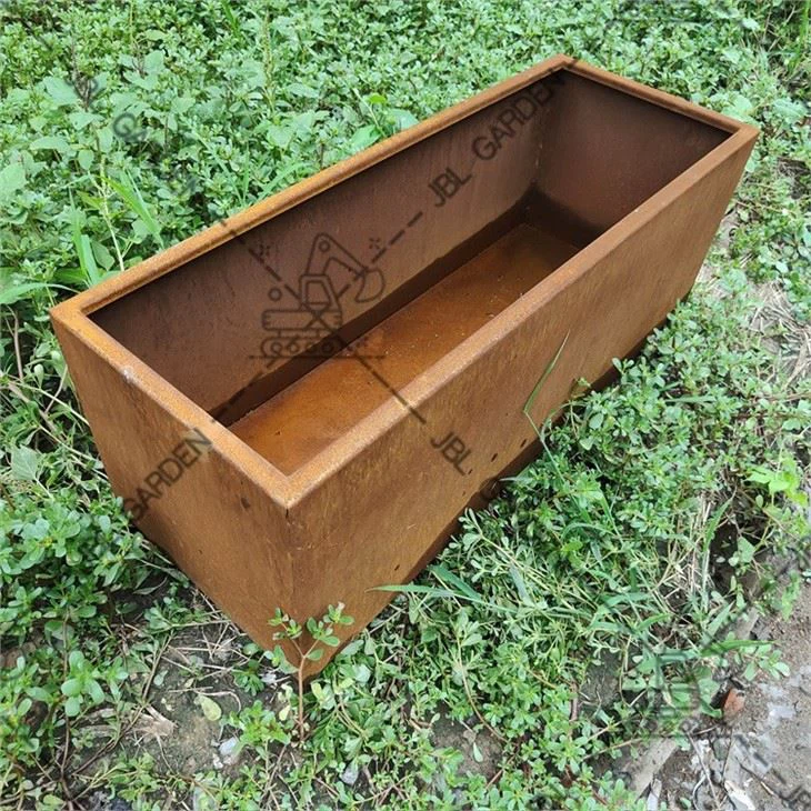 Corten Bed