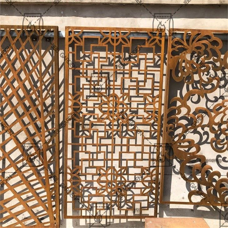 External Color Screen Fence