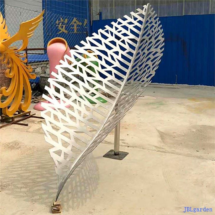 Patung Daun Baja Stainless Steel Laut Seni Modern
