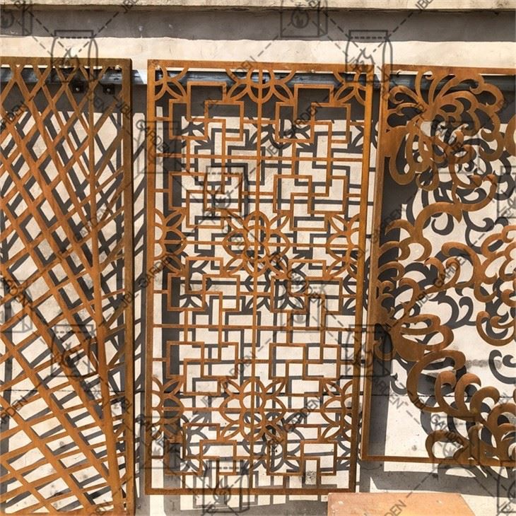 Outdoor Decorative Privacy Screens