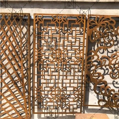Pagar Modern Logam
