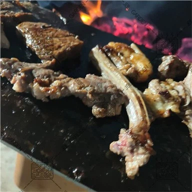 Lubang Api Dan Panggangan Baja Corten