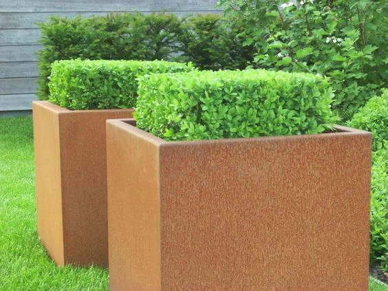 Pot Bunga Besar Corten Steel