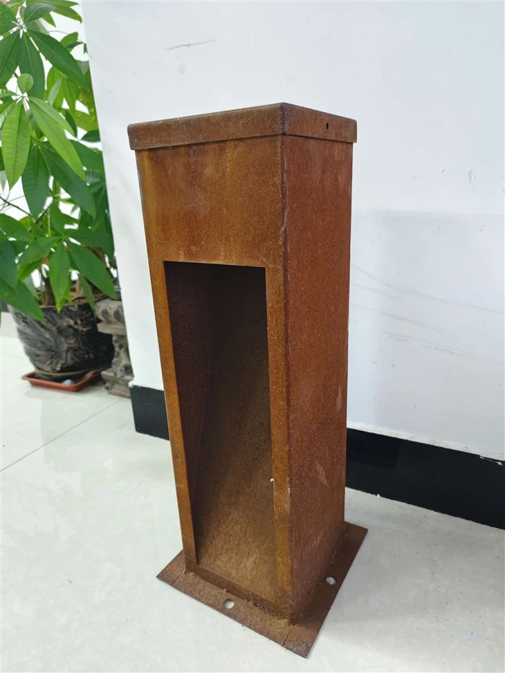 LED Light Bollard terbuat dari bahan baja tahan cuaca dengan iluminasi super terang kokoh dan tahan lama