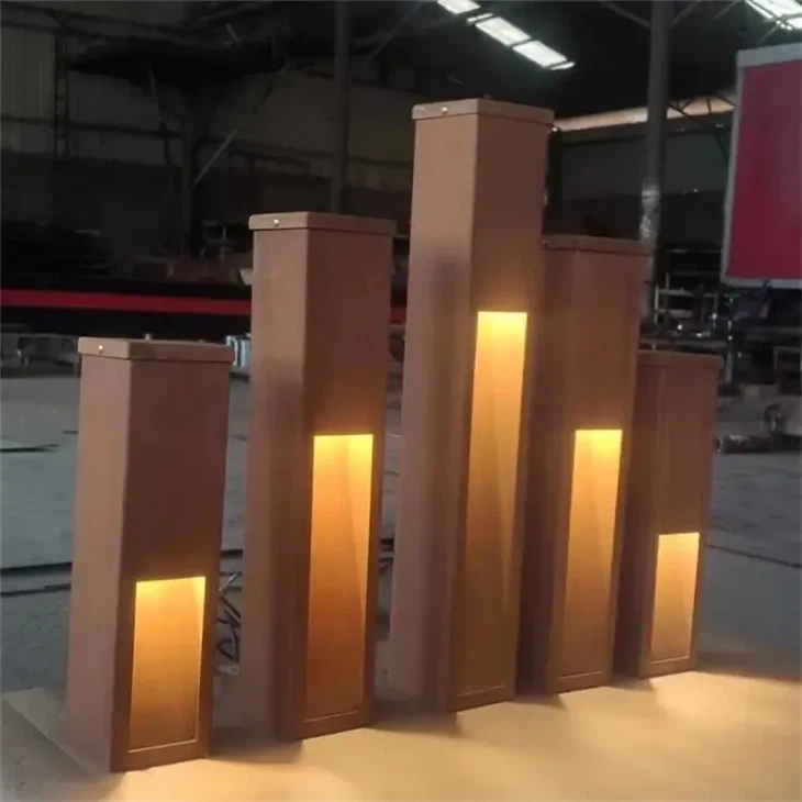 Outdoor Lamp Post