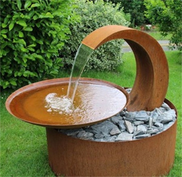 Karat-Finishing Corten Moon Water Menampilkan Ornamen Lansekap yang Tahan Lama